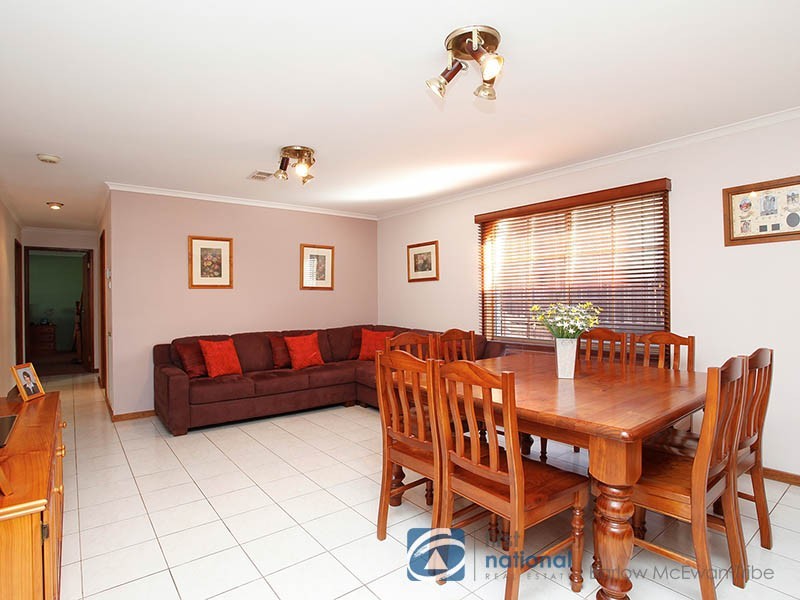 14 Trafalgar Avenue, Altona Meadows VIC 3028
