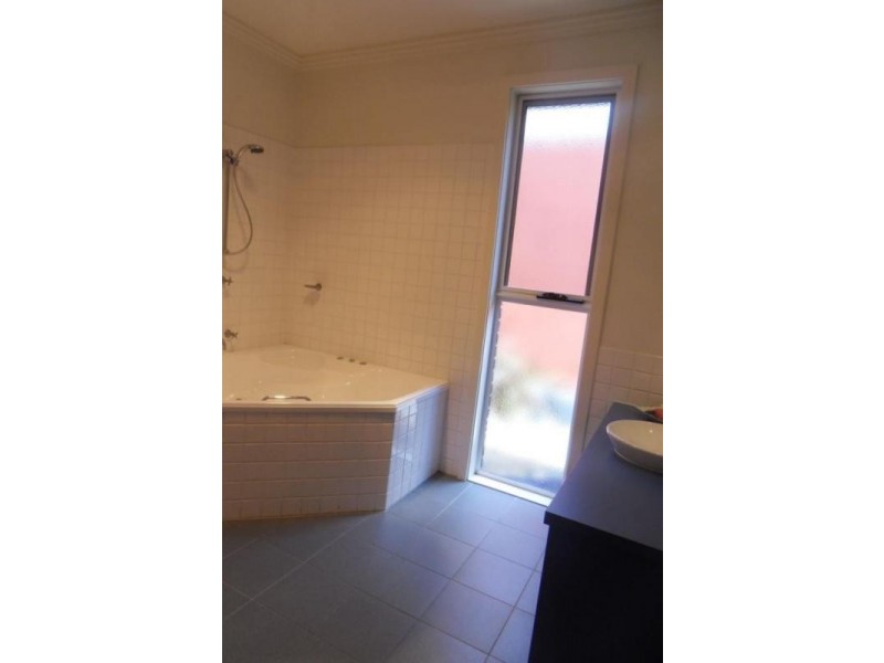 13 Mount Street, Altona VIC 3018