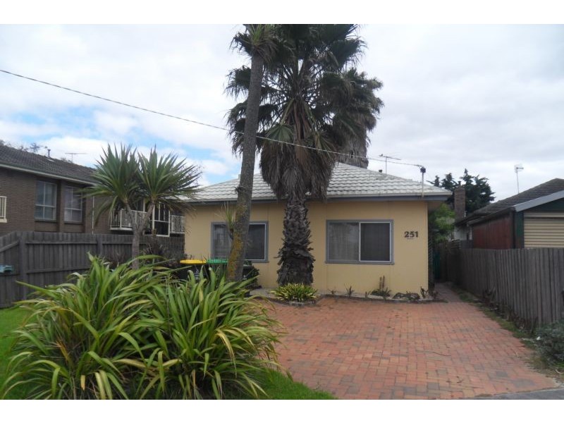 251 Esplanade, Altona VIC 3018