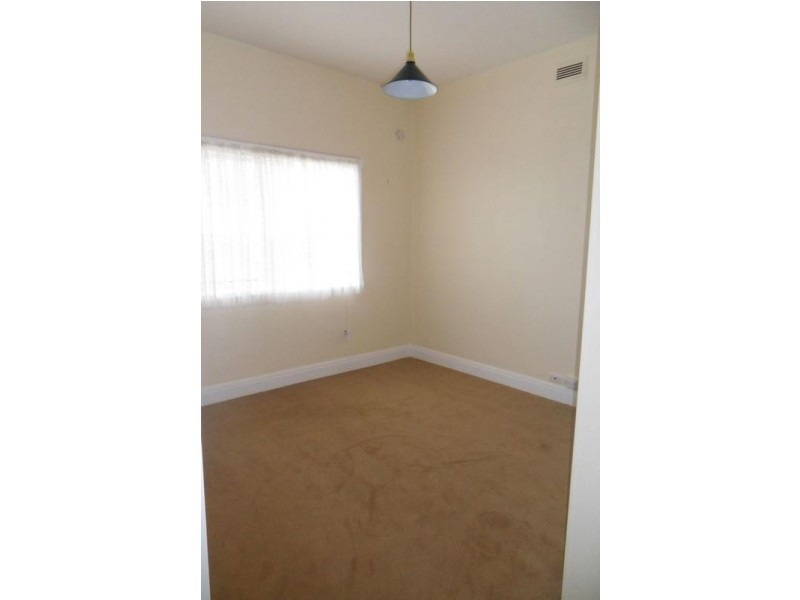 251 Esplanade, Altona VIC 3018