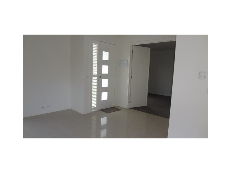 1/180 Civic Parade, Altona VIC 3018