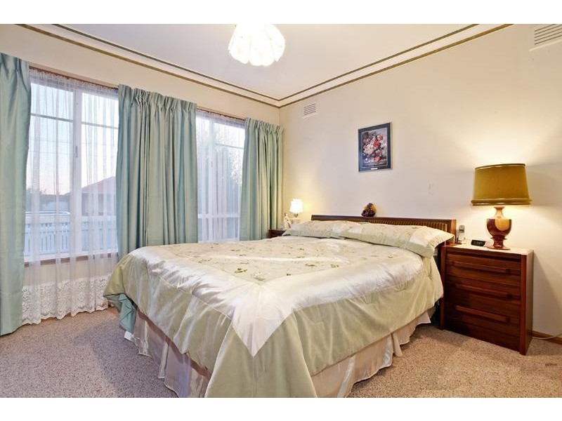 10 Blair Court, Altona North VIC 3025