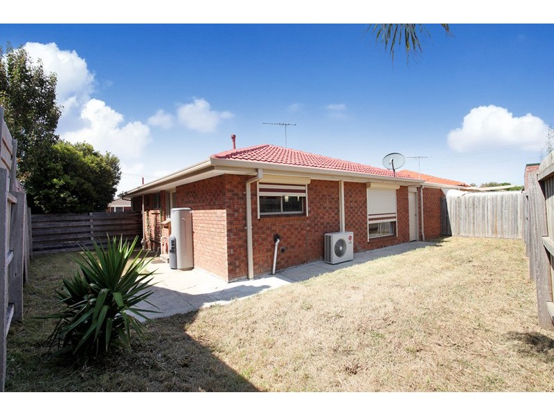 2/53 Tatman Drive, Altona Meadows VIC 3028