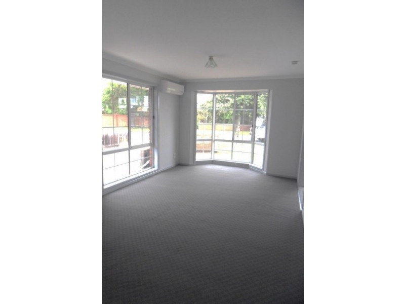 1/136 Queen Street, Altona VIC 3018