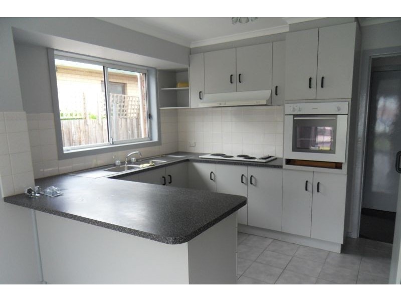 1/136 Queen Street, Altona VIC 3018