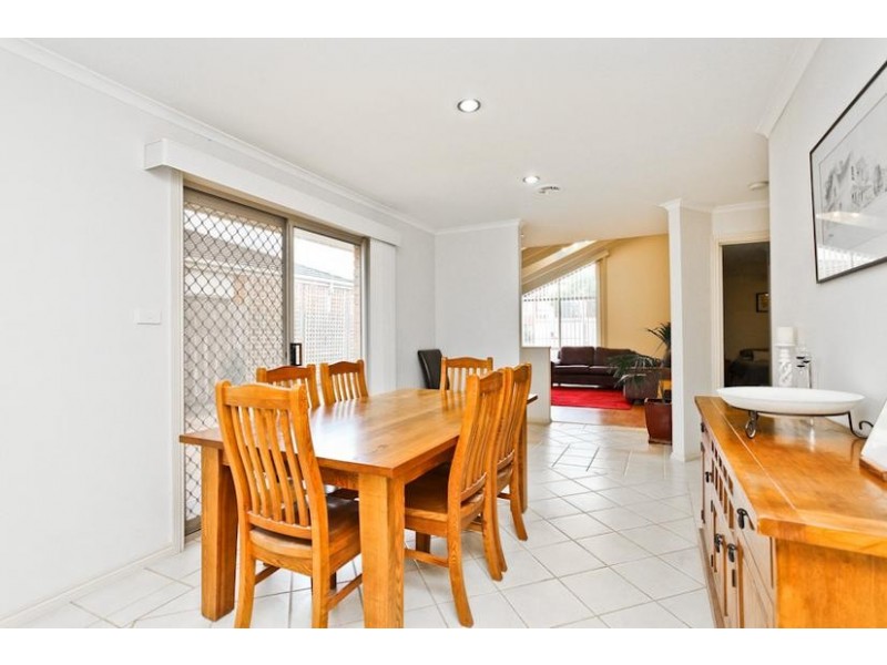 10 William McPherson Crescent, Seabrook VIC 3028