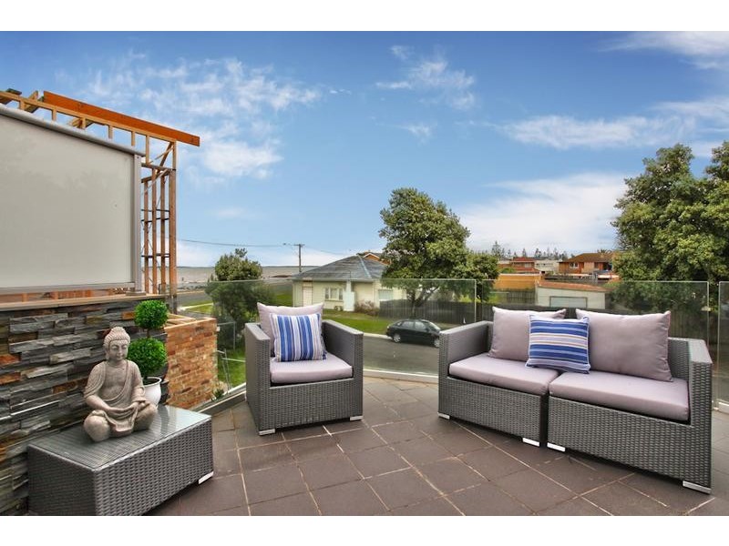 2 Seves Street, Altona VIC 3018