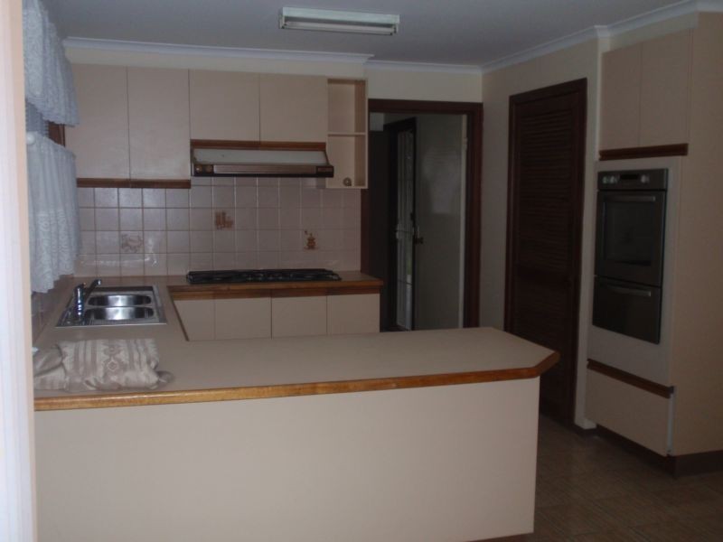 39 Edwards Drive, Altona Meadows VIC 3028