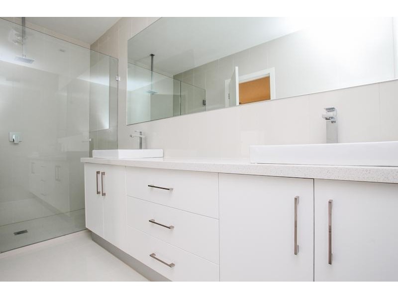 25A Beach Street, Altona VIC 3018