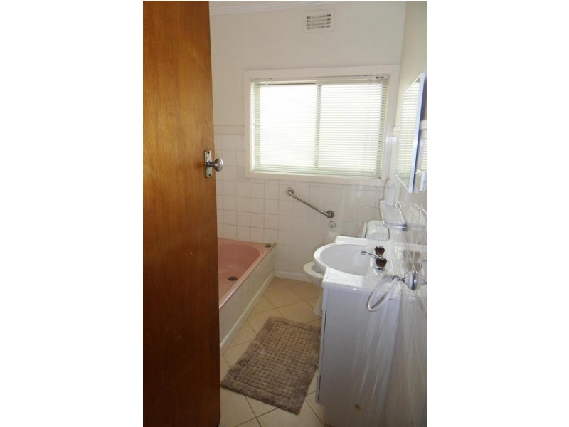 11 Beevers Street, Altona North VIC 3025