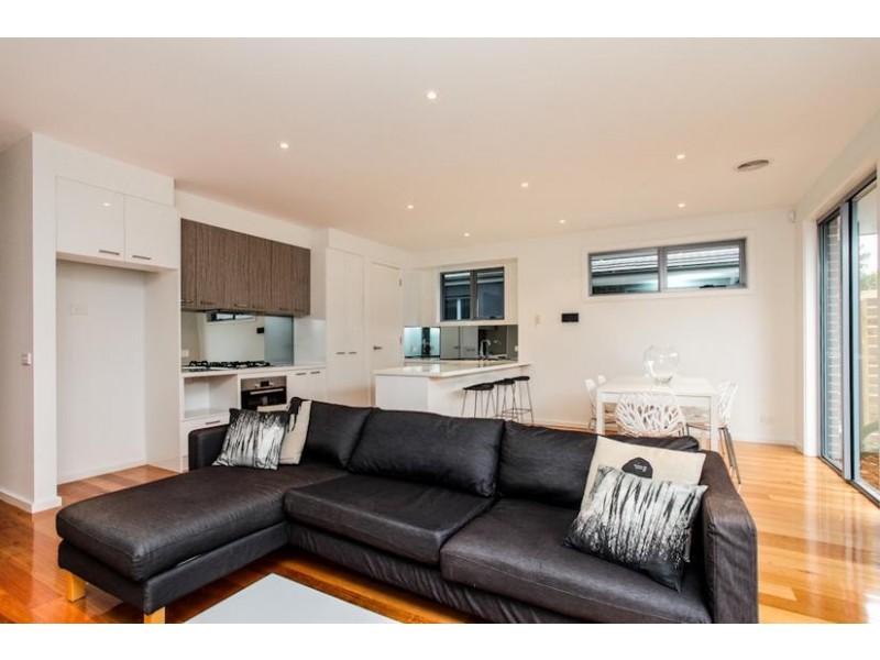 1/13 David Street, Altona VIC 3018