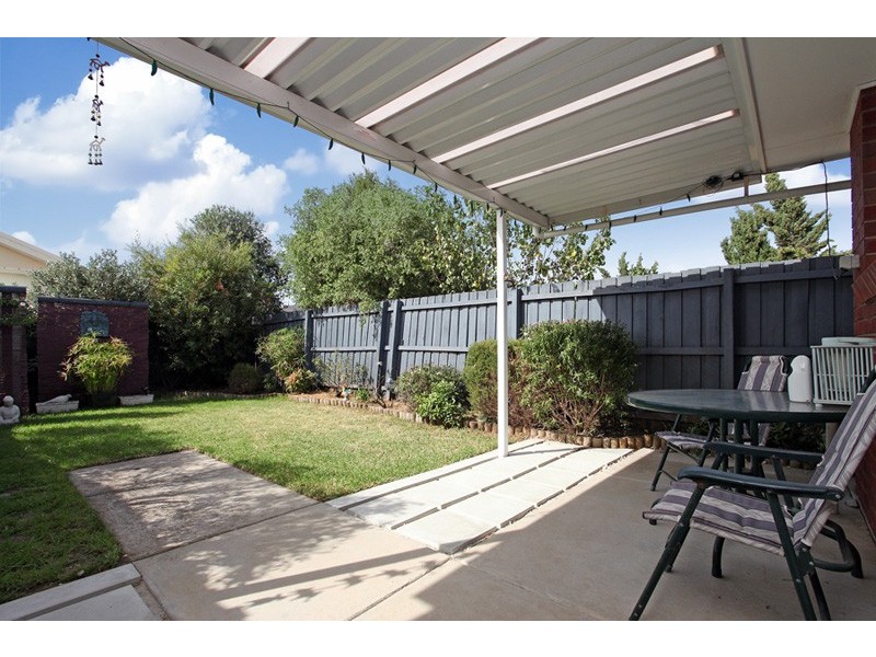 2/14 Verity Court, Altona Meadows VIC 3028