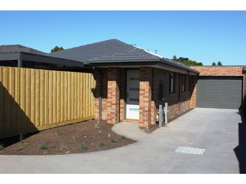 2/43 May Avenue, Altona Meadows VIC 3028