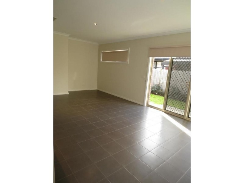 3/72-74 Victoria Street, Altona Meadows VIC 3028