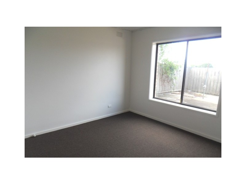 7/66 Simmons Drive, Altona VIC 3018