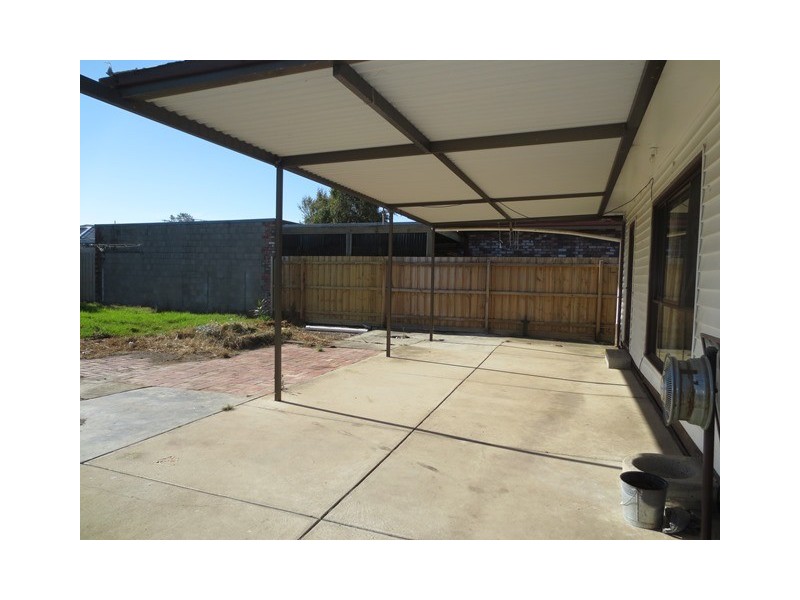 8 Kookaburra Street, Altona VIC 3018