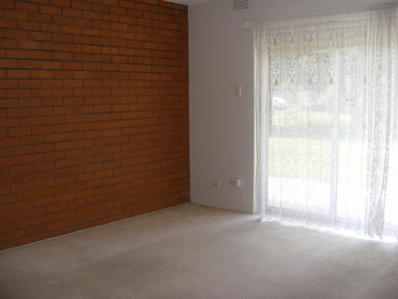 4/3 Robin Street, Altona VIC 3018