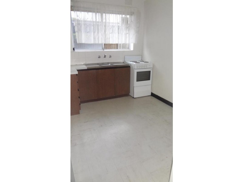 4/3 Robin Street, Altona VIC 3018