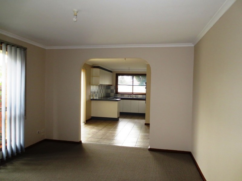 2/66 Donald Street, Altona Meadows VIC 3028