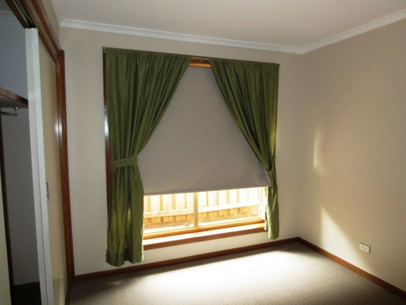 2/66 Donald Street, Altona Meadows VIC 3028