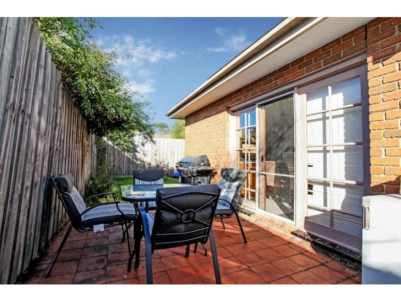 2/22 David Street, Altona VIC 3018