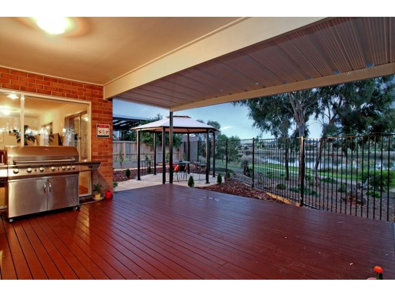 9 Selwood Place, Altona Meadows VIC 3028