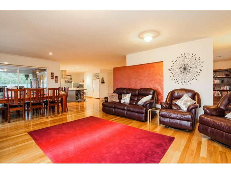 9 Selwood Place, Altona Meadows VIC 3028