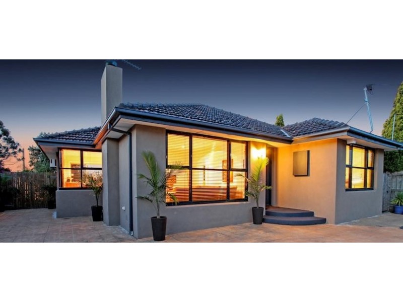 35 Waters Drive, Seaholme VIC 3018