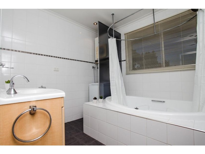 35 Waters Drive, Seaholme VIC 3018