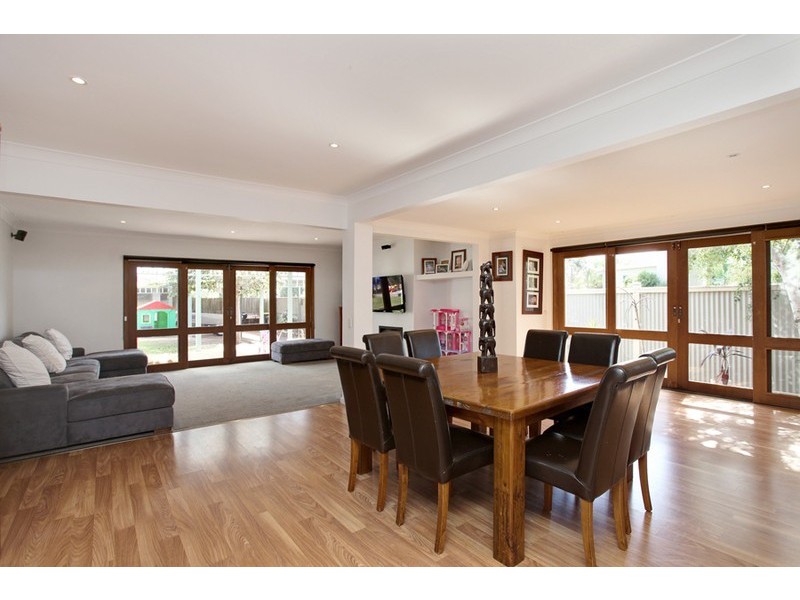 13 Myrtle Grove, Altona VIC 3018