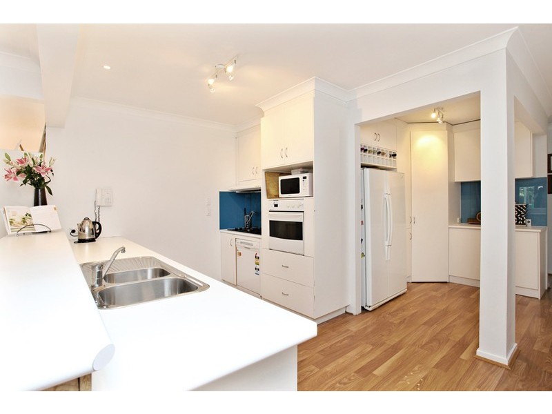 13 Myrtle Grove, Altona VIC 3018