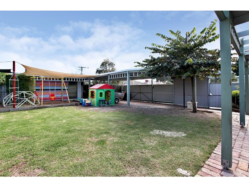 13 Myrtle Grove, Altona VIC 3018