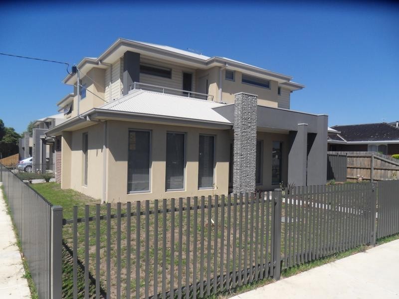 208 Civic Parade, Altona VIC 3018