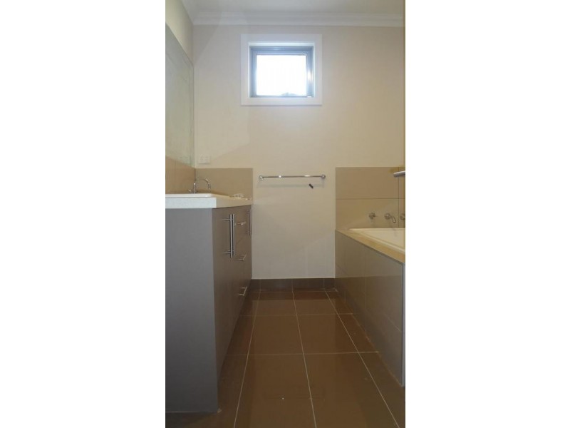 208 Civic Parade, Altona VIC 3018