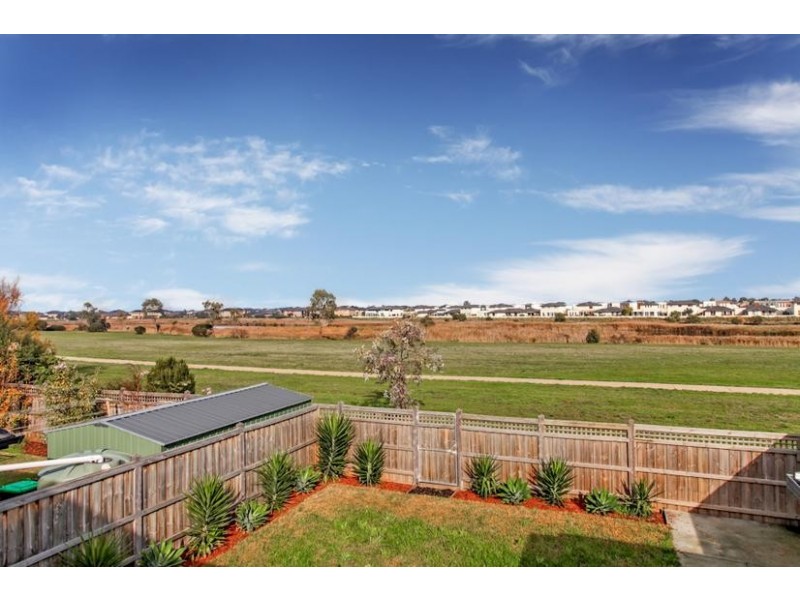 303 Victoria Street, Altona Meadows VIC 3028