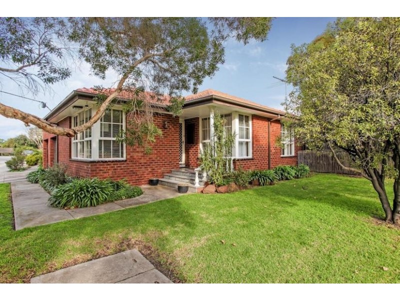 1/1 Bell Avenue, Altona VIC 3018