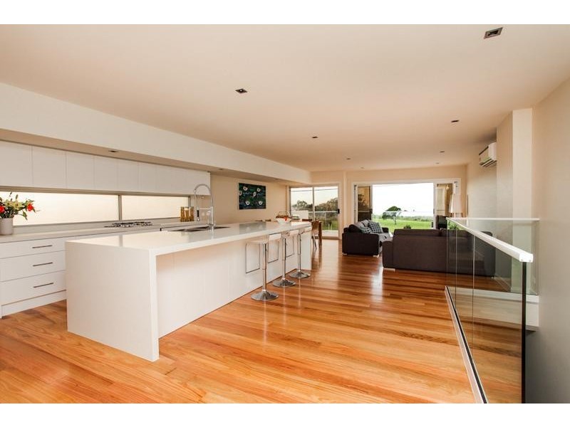 25 Beach Street, Seaholme VIC 3018