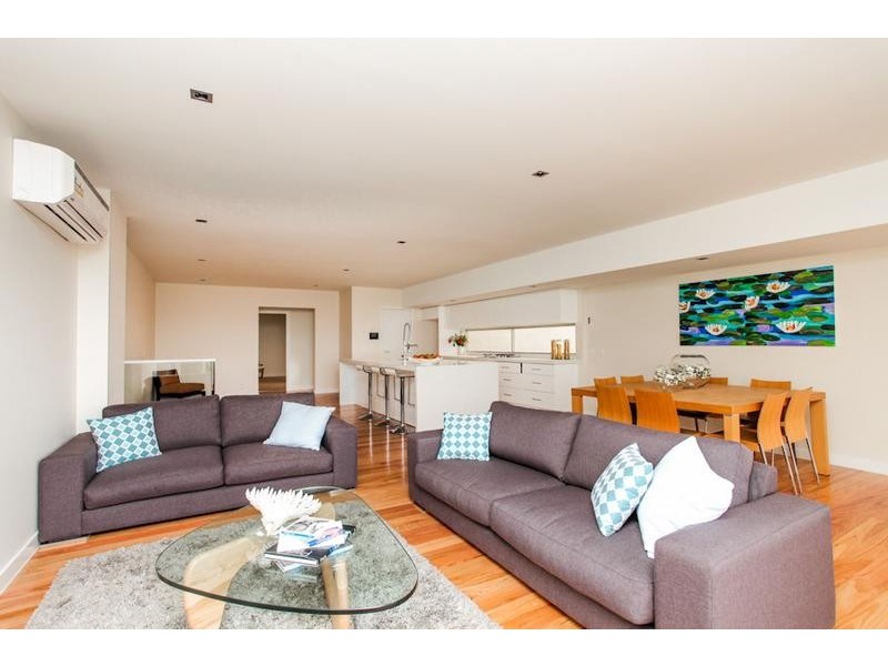 25 Beach Street, Seaholme VIC 3018