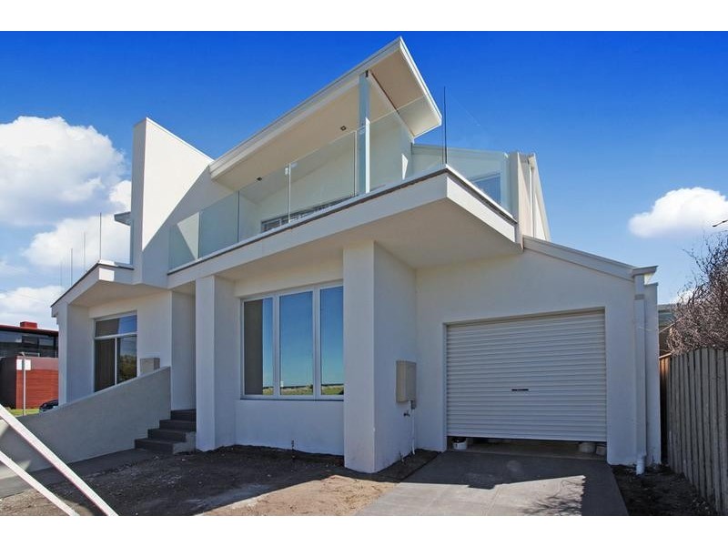 25 Beach Street, Seaholme VIC 3018
