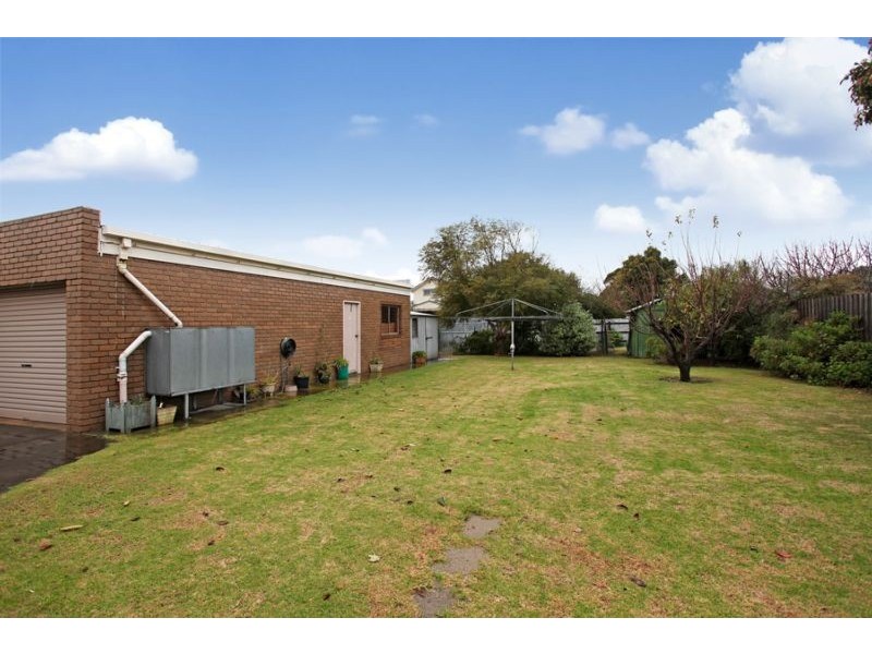 28 Bayview Street, Altona VIC 3018