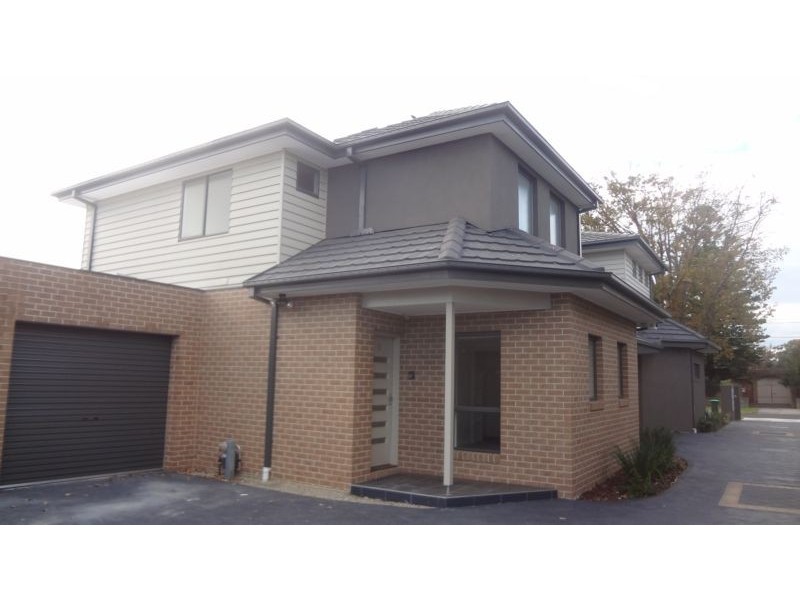 2/25 Rayner Street, Altona VIC 3018