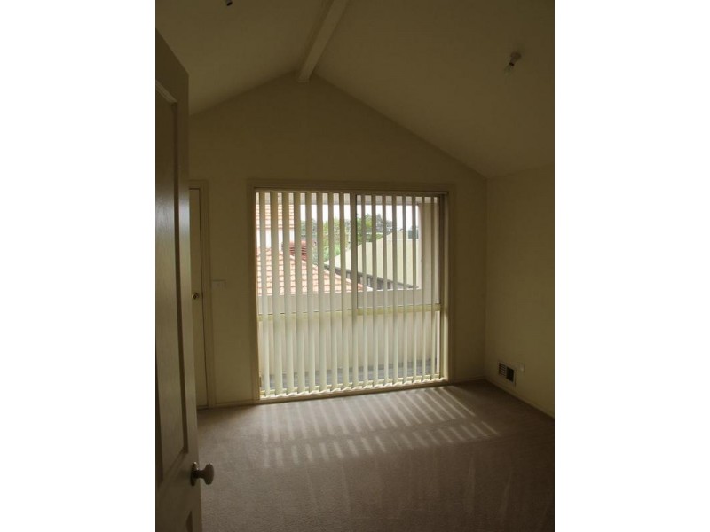 3/212 Queen Street, Altona VIC 3018