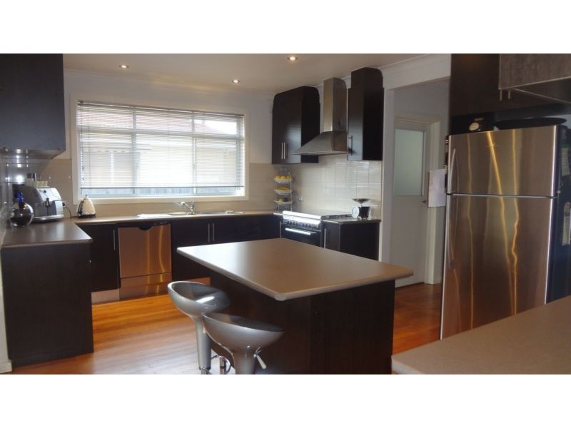 11 Finley Road, Altona VIC 3018