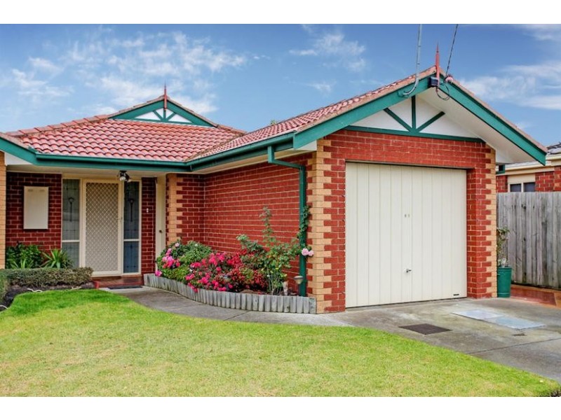 61 Linnet Street, Altona VIC 3018