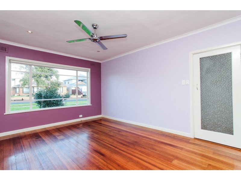 29 Myrtle Grove, Altona VIC 3018