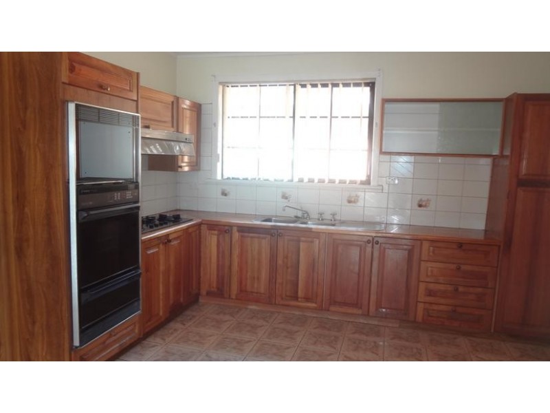 28 Knapp Street, Altona North VIC 3025