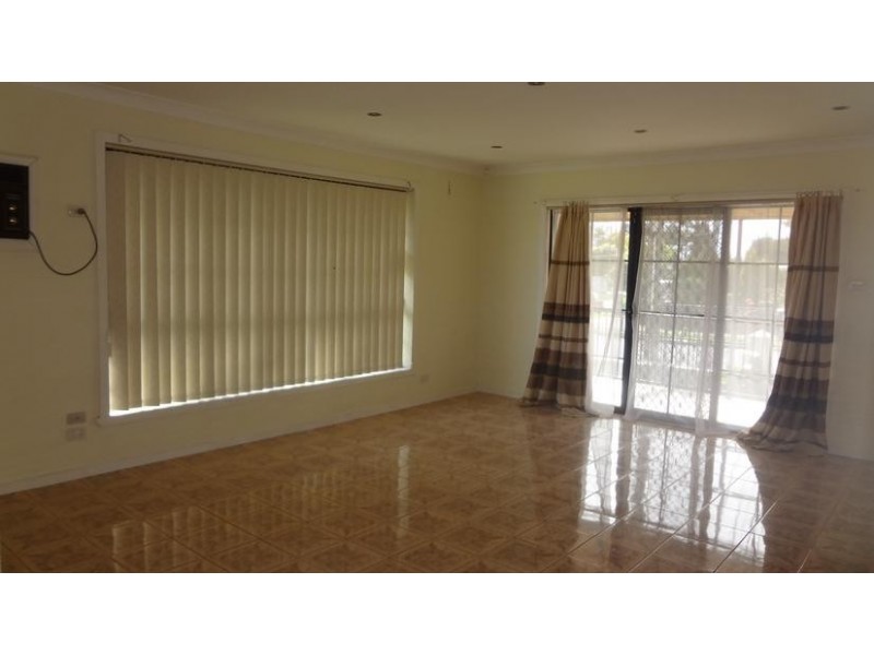 28 Knapp Street, Altona North VIC 3025