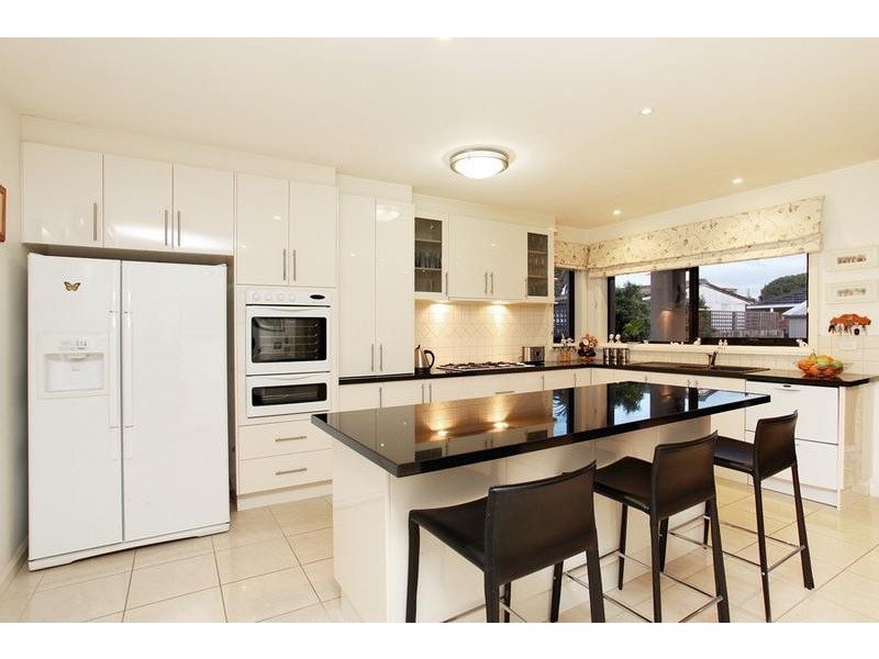 12 Blyth Street, Altona VIC 3018