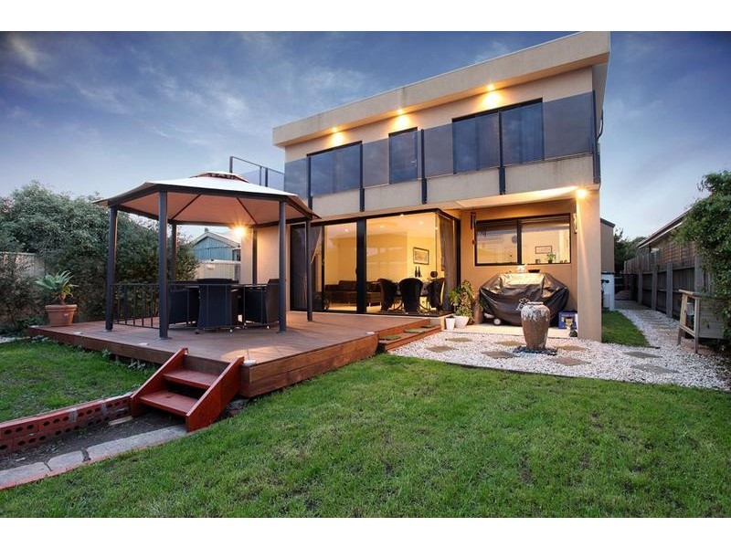 12 Blyth Street, Altona VIC 3018