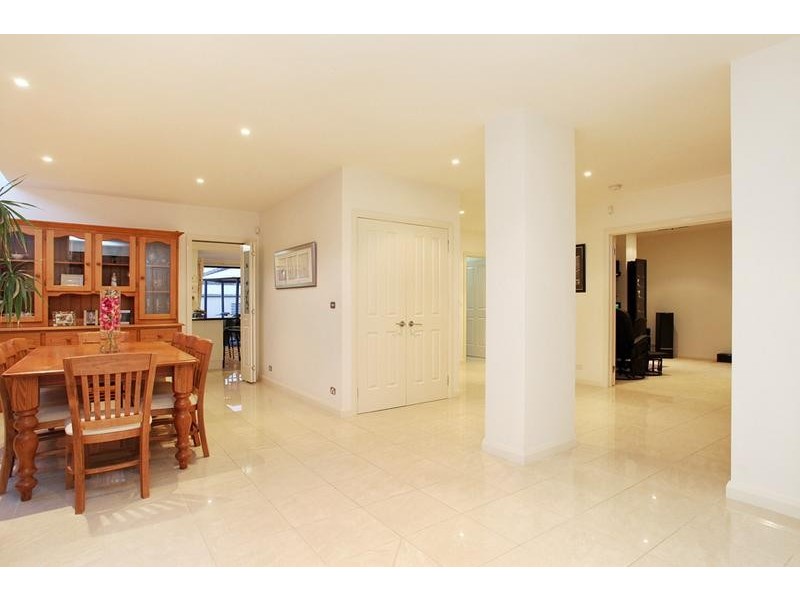 12 Blyth Street, Altona VIC 3018